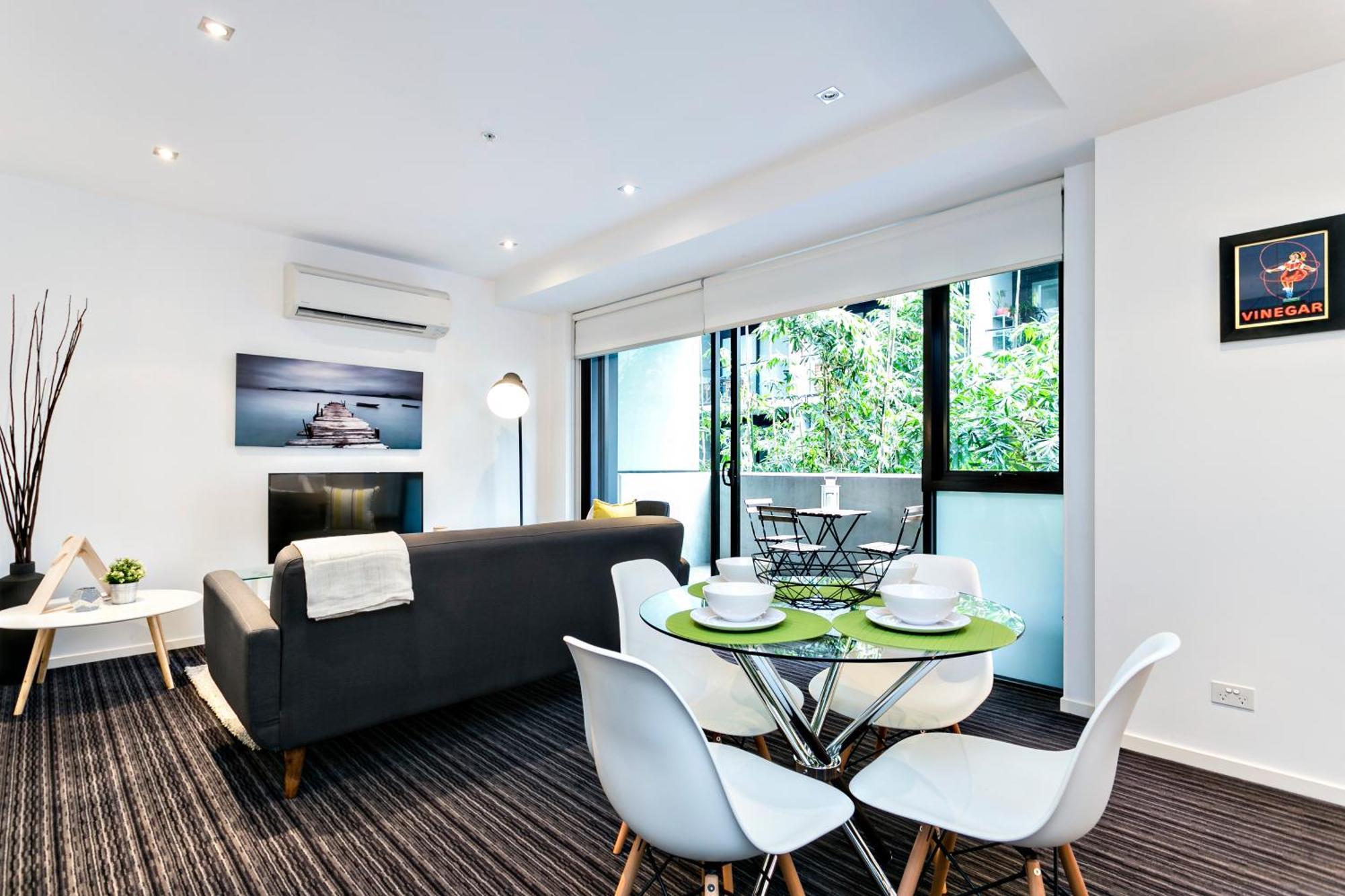 Complete Host Halo Apartments Melbourne Ngoại thất bức ảnh
