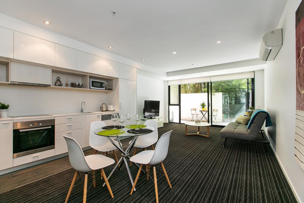 Complete Host Fitzroy St Apartments Melbourne Phòng bức ảnh