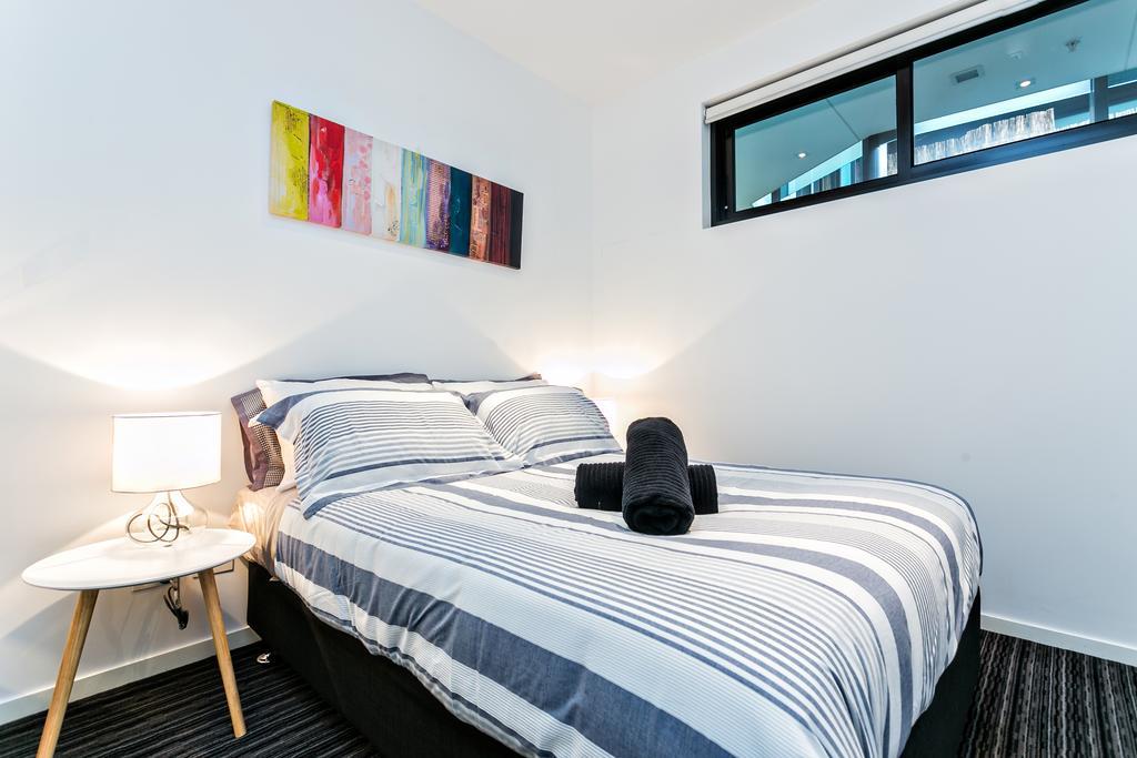 Complete Host Fitzroy St Apartments Melbourne Phòng bức ảnh